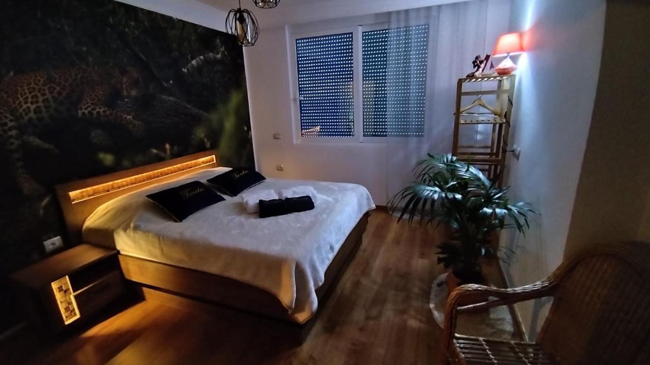 Teuta- Luxury Penthouse 200M2 Daire Saranda Dış mekan fotoğraf